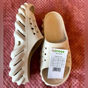 CROCS Echo Slide - FREE CHARM -